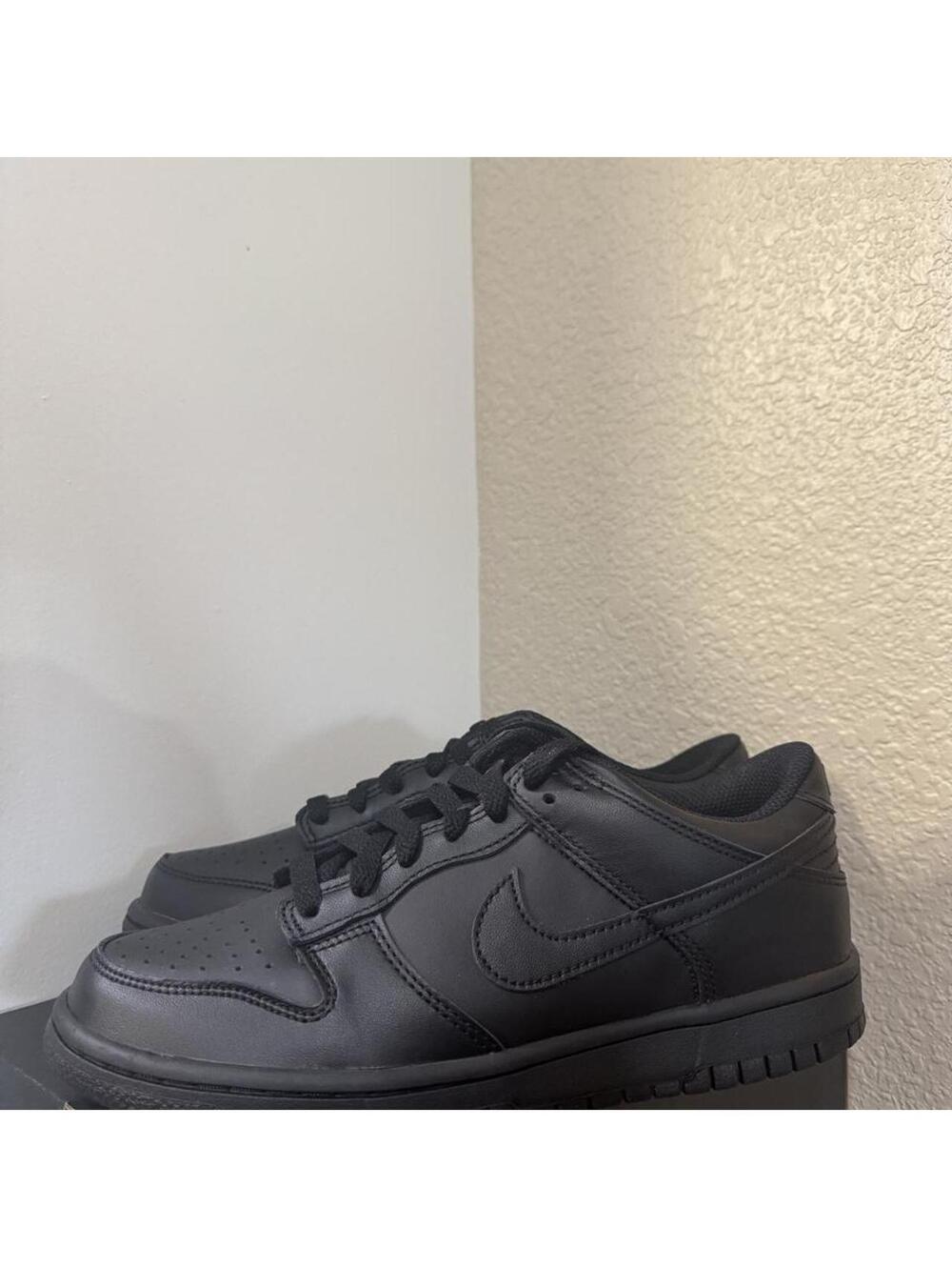 Nike Dunk Low black trainers #sneakers #lifestyle #dunk #nike #black